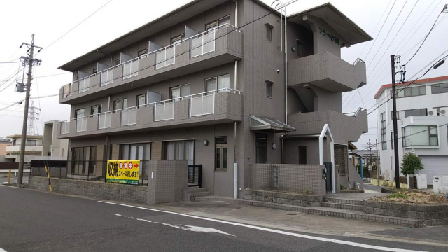 スペースプラス スペースプラス名東区よもぎ台 外観